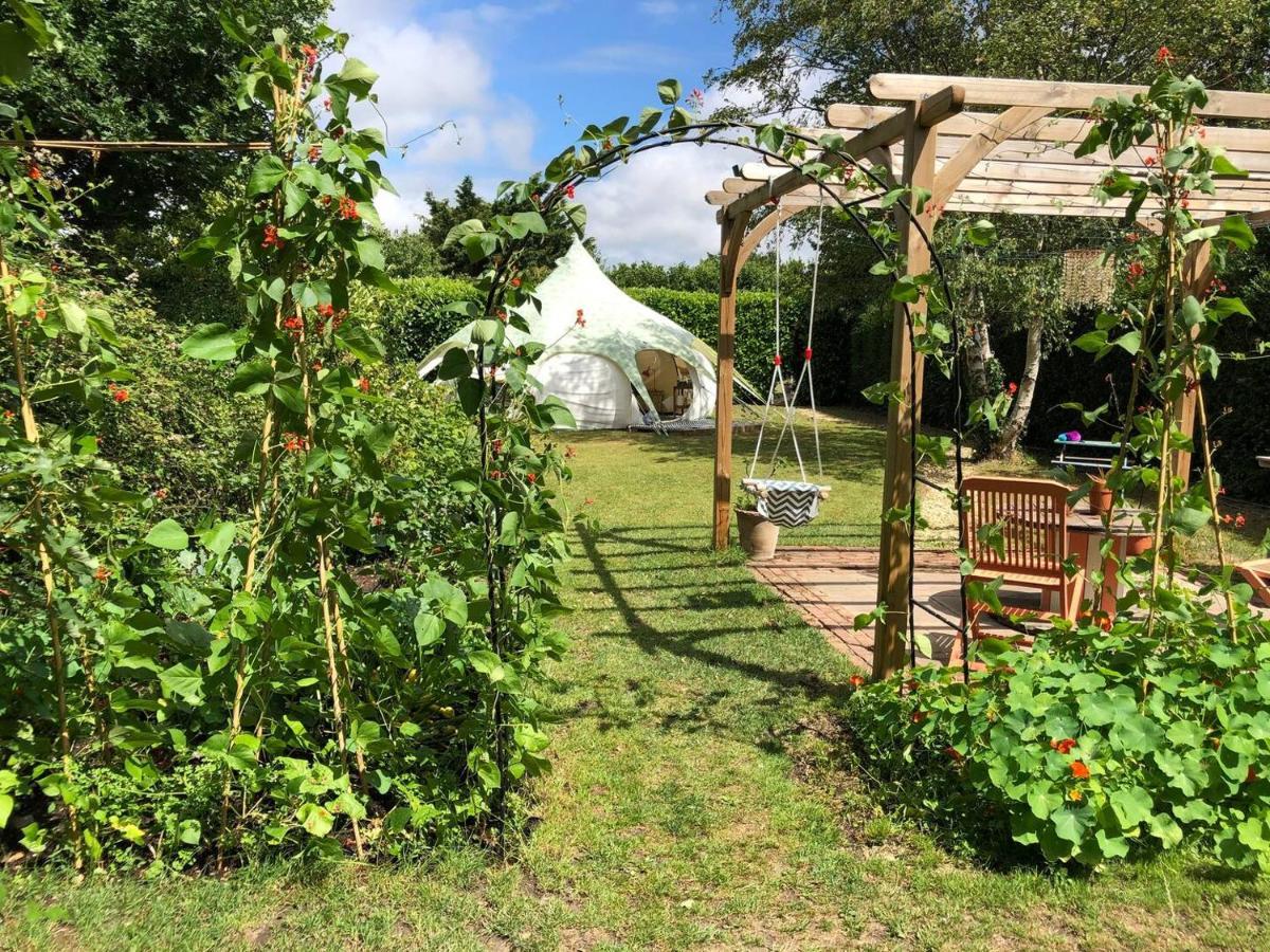 Secret Garden Glamping Hotel Lymington Luaran gambar