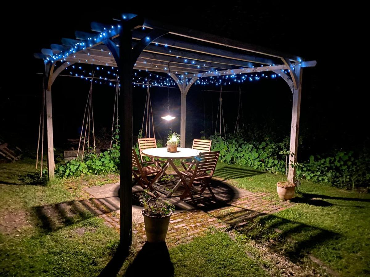 Secret Garden Glamping Hotel Lymington Luaran gambar