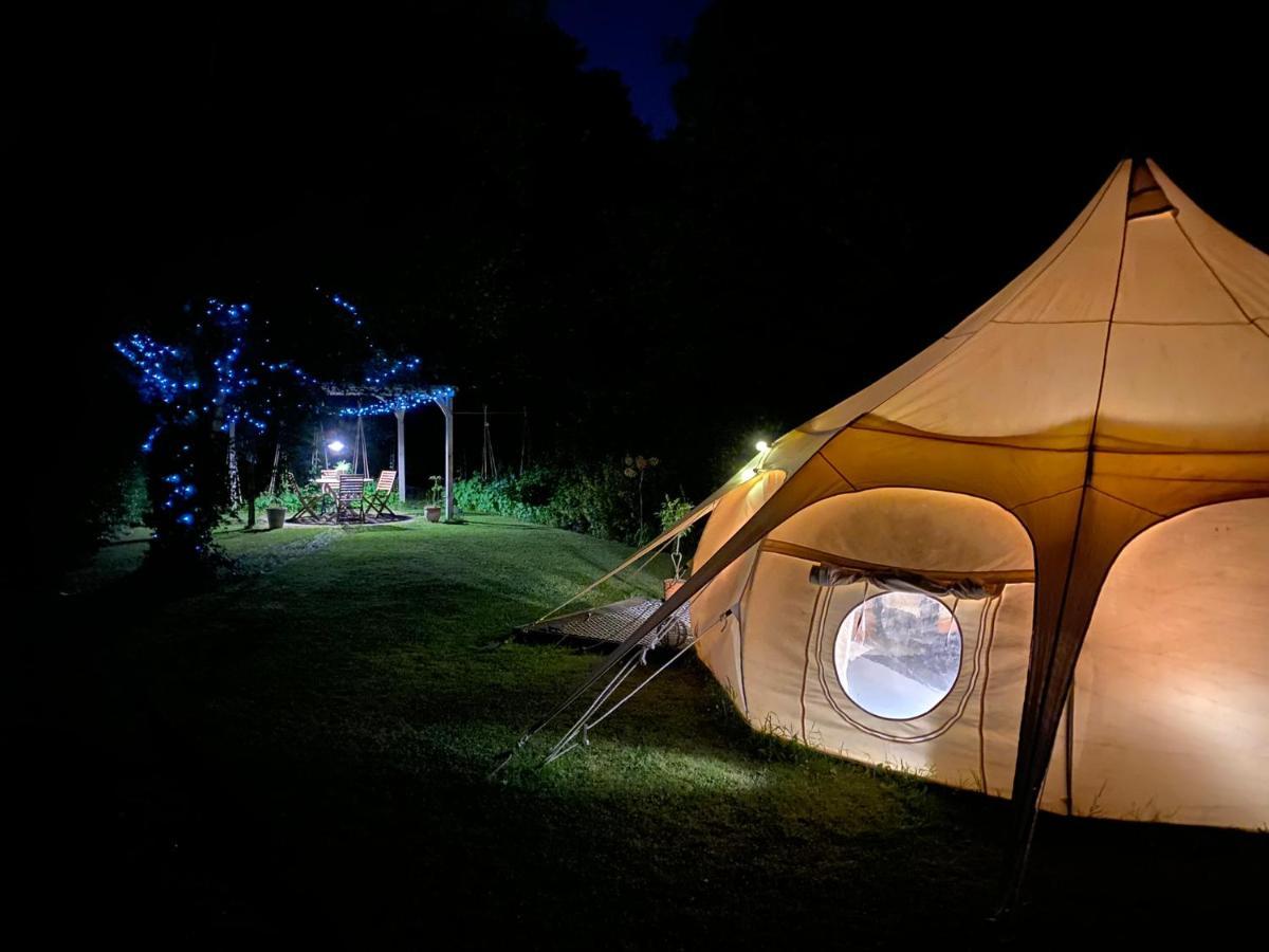 Secret Garden Glamping Hotel Lymington Luaran gambar