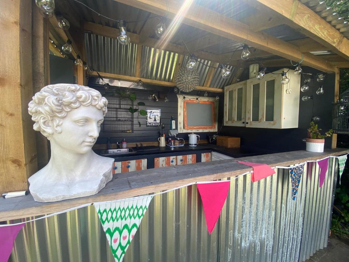 Secret Garden Glamping Hotel Lymington Luaran gambar