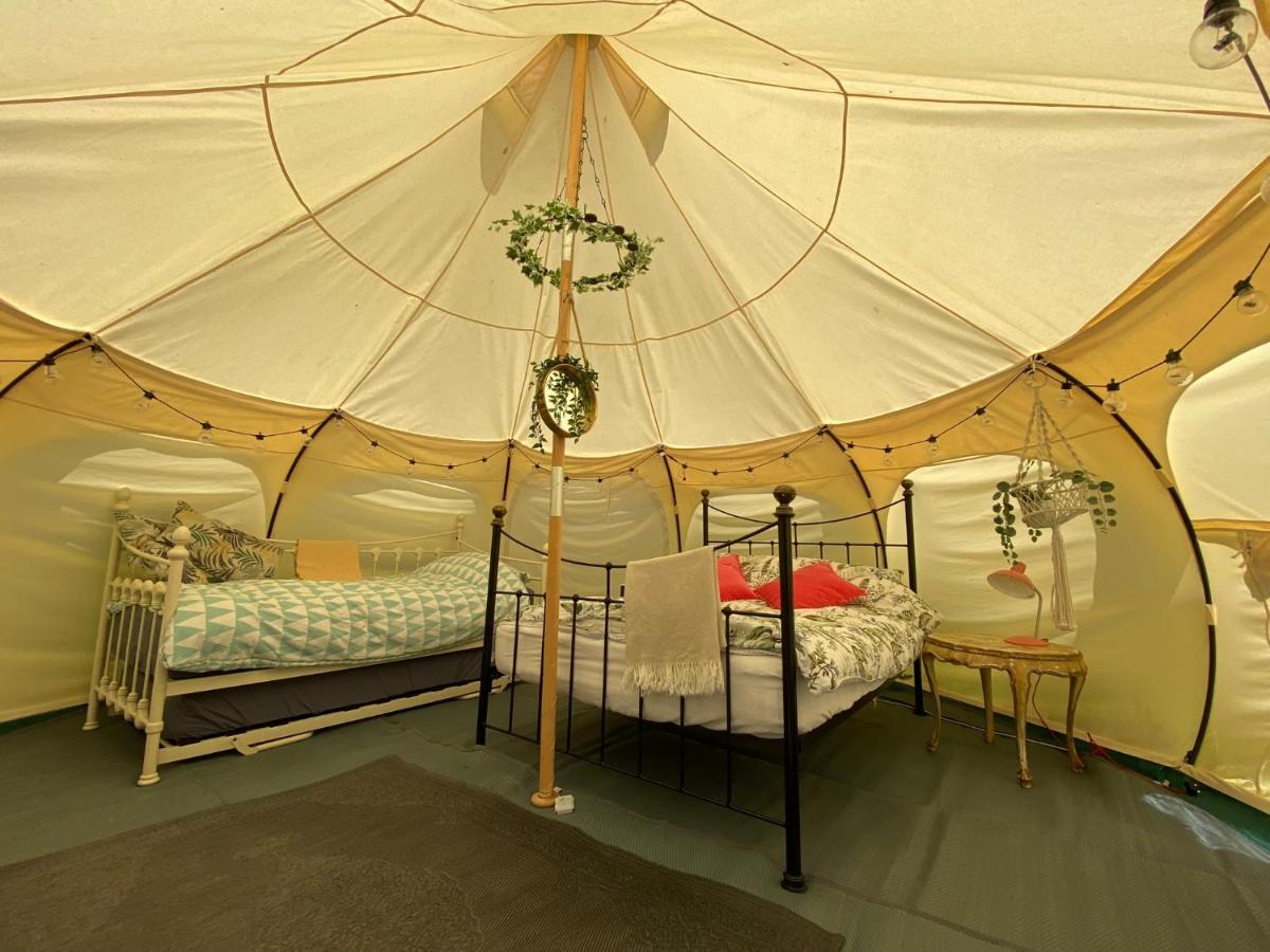 Secret Garden Glamping Hotel Lymington Luaran gambar